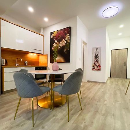 The Maze Apartment Ljubljana Extérieur photo