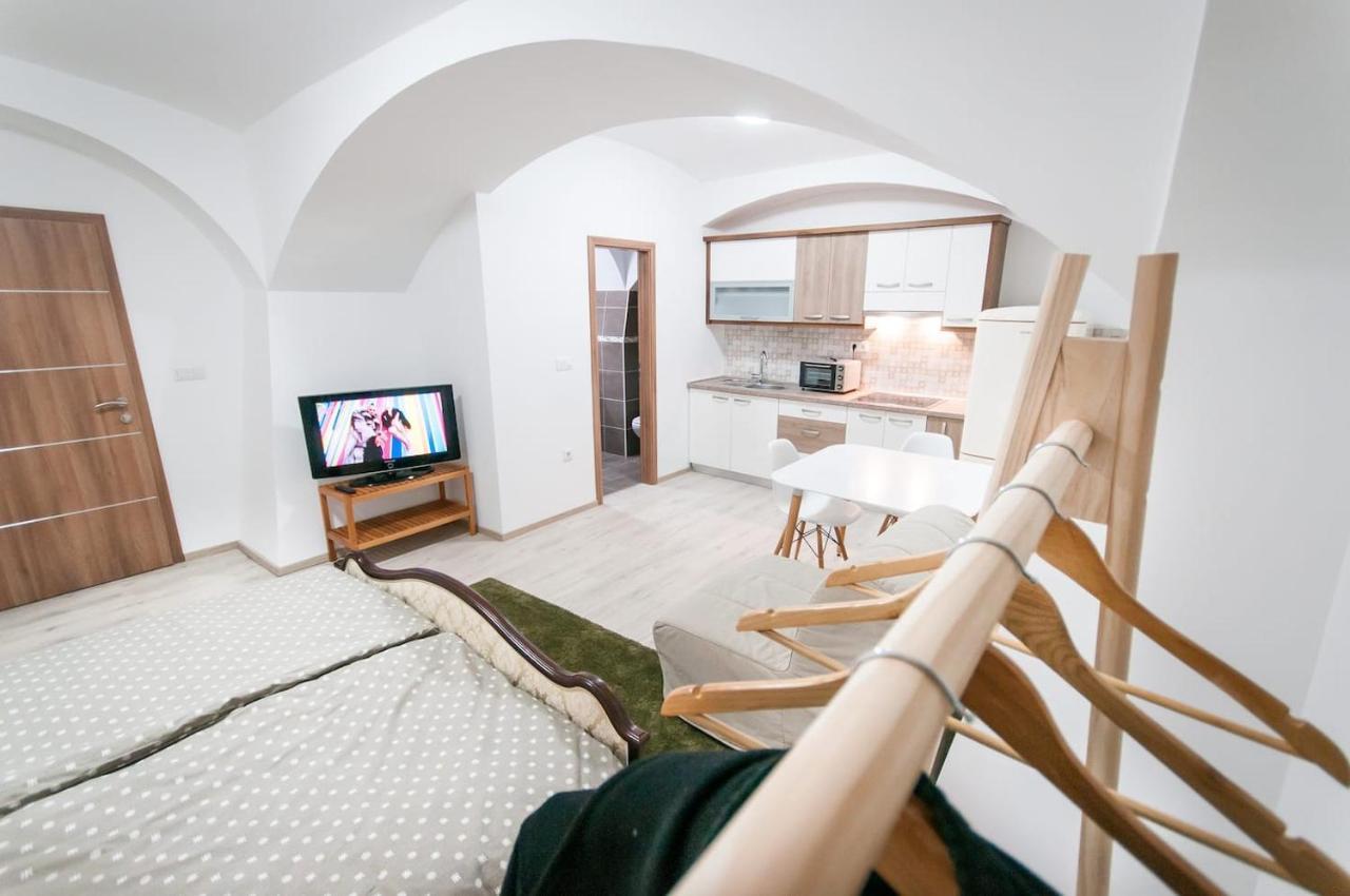 The Maze Apartment Ljubljana Extérieur photo