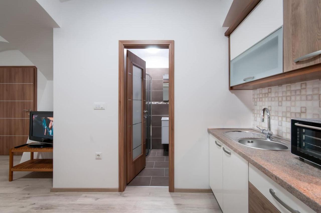 The Maze Apartment Ljubljana Extérieur photo