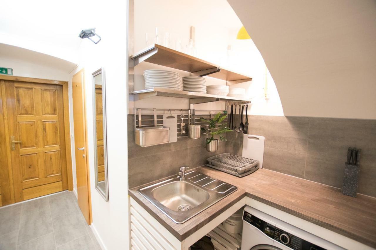 The Maze Apartment Ljubljana Extérieur photo